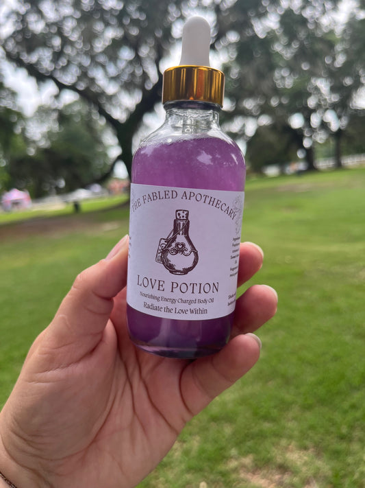 💖 Love Potion – Reiki-Charged Shimmering Body Oil